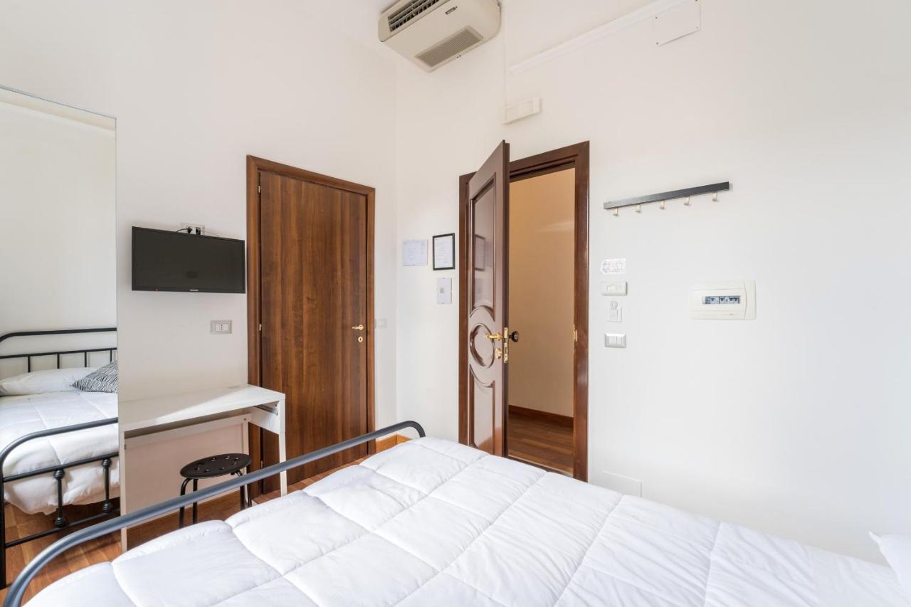 Rooms Piramide Roma Dış mekan fotoğraf