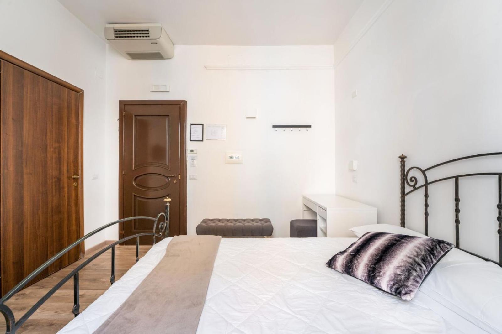 Rooms Piramide Roma Dış mekan fotoğraf